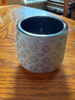 Textured Metallic Silver Ceramic Planter with Black Interior